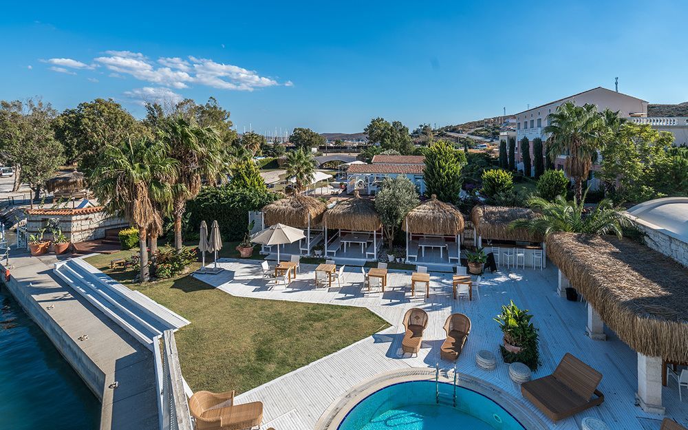 Port Alacati Hotel Zewnętrze zdjęcie